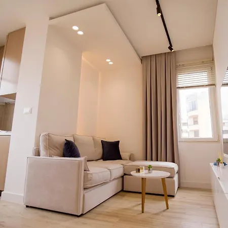 Tola Apartaments Pogradec Exterior photo
