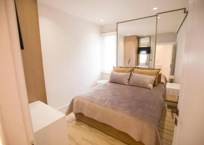 Tola Apartaments