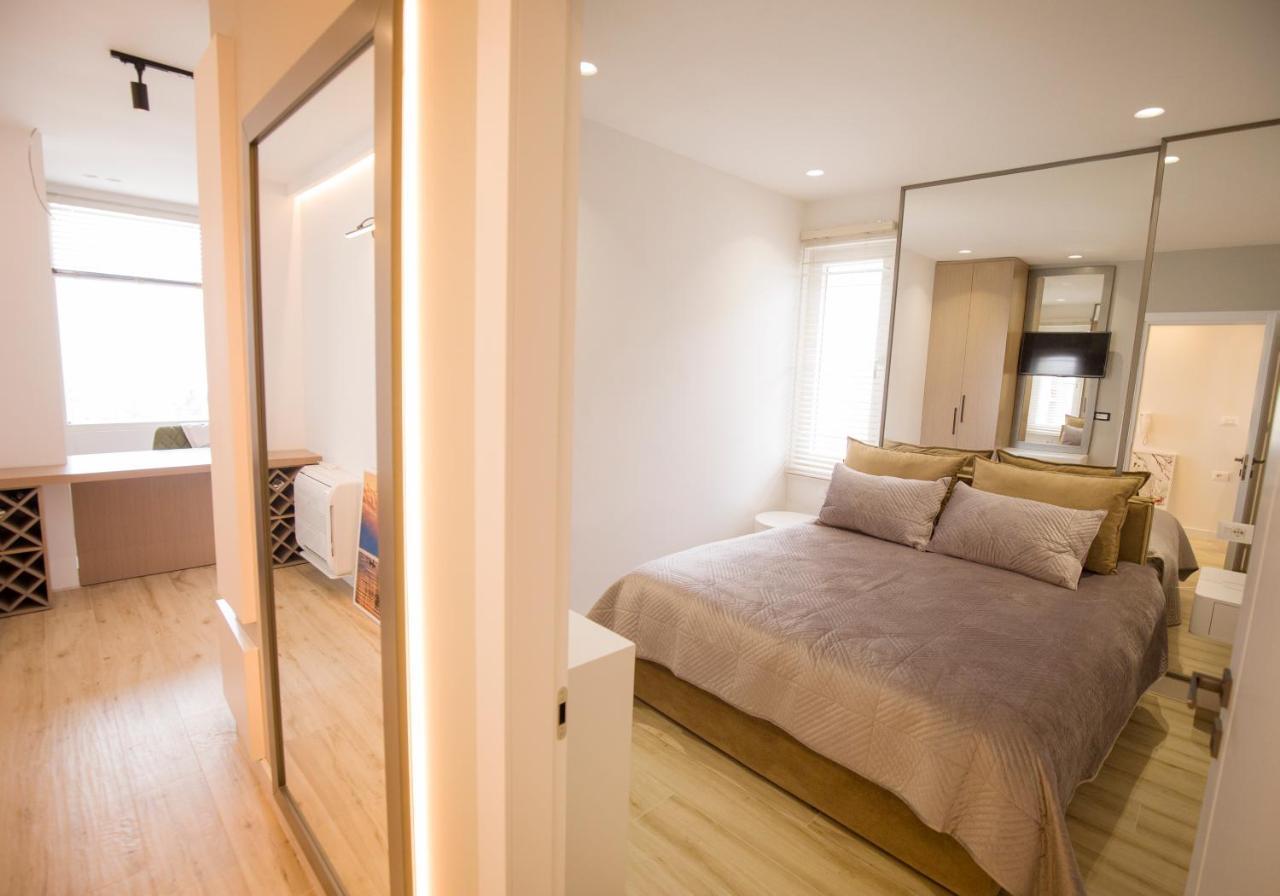 Apartment Tola *